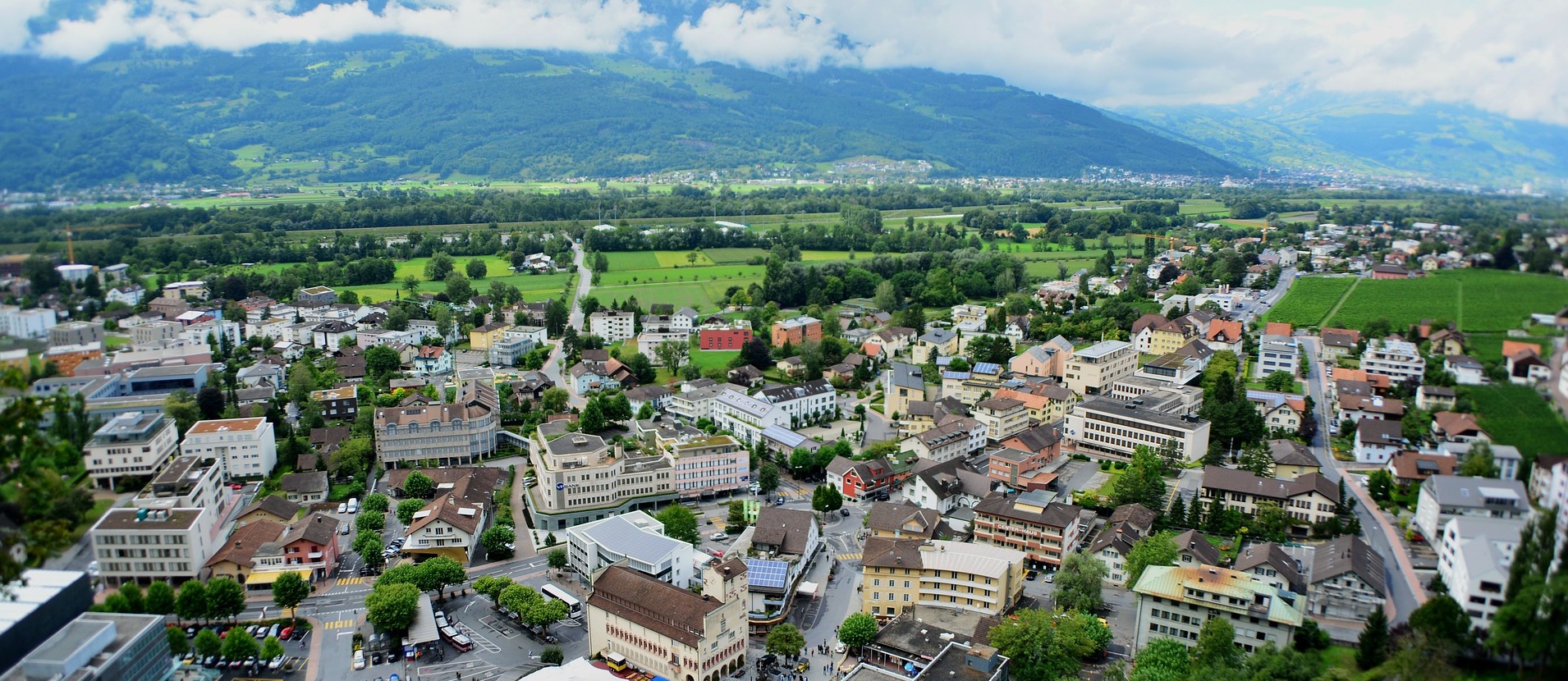 Send money to Liechtenstein